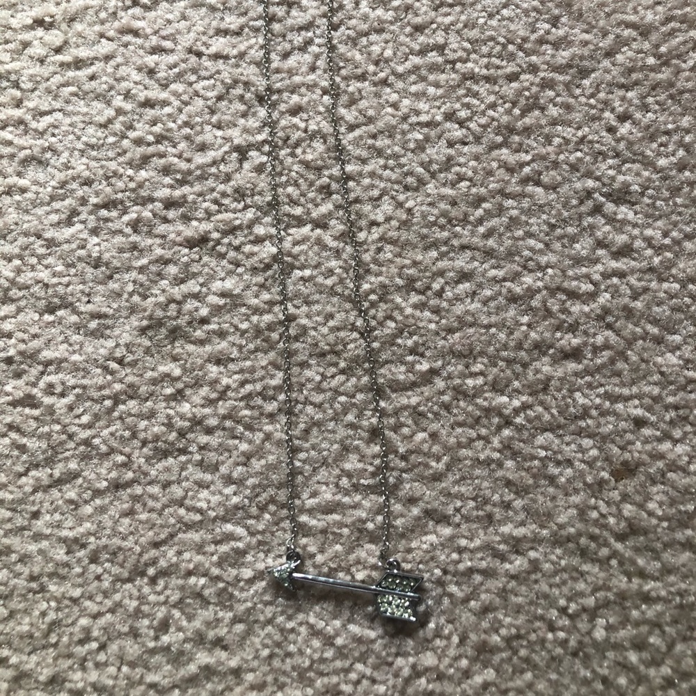Arrow necklace